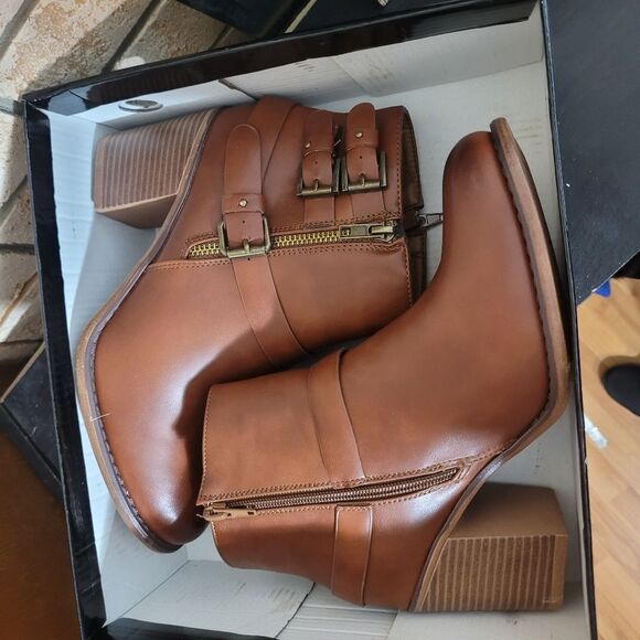 Pierre Dumas Women's Brown Ankle Boots, Size 9, New in Box, Dual Zippers - Picture 2 of 7